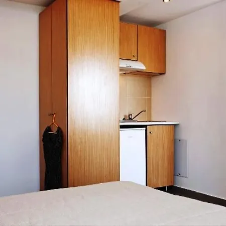 Hotel apartamentowy Mimosa
