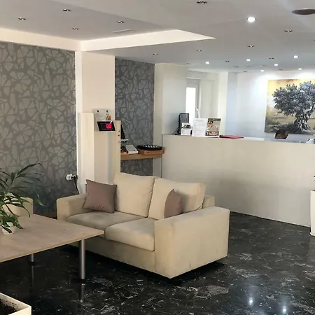 Mimosa Hotel apartamentowy 2*