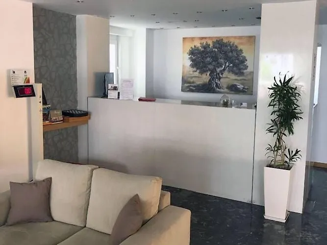 Mimosa Apartmanhotel 2*